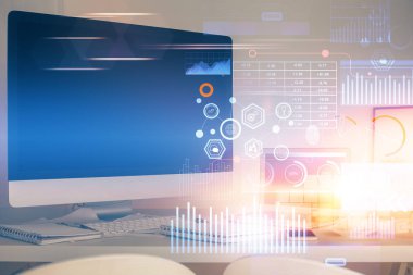 Teknoloji temalı çizim ve bilgisayarla çalışma alanı. Çoklu maruz kalma. Yenilik kavramı.