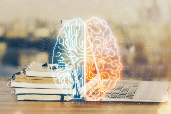 Мультиэкспозиция рабочего стола с компьютером и голограммой мозга. Концепция мозгового штурма. — стоковое фото