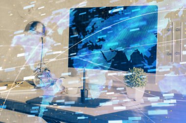 Bilgisayar ve teknoloji temalı holograma çifte maruz kalma. Serbest çalışma kavramı.