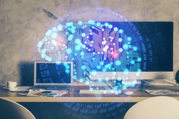 Bilgisayar ve beyin çizimi hologramıyla çalışma masasına çift pozlama. Beyin fırtınası konsepti.