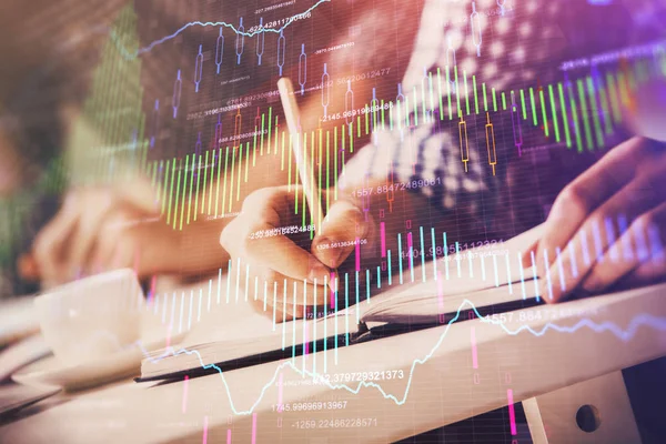 Multi exposición de dos hombres que planean la inversión con el mercado de valores gráfico de divisas . — Foto de Stock