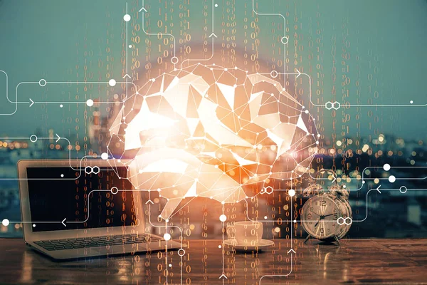Bilgisayar ve beyin çizimi hologramıyla çalışma masasına çift pozlama. Beyin fırtınası konsepti. — Stok fotoğraf