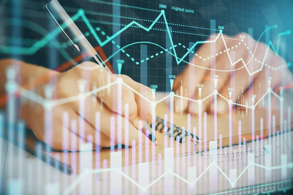 Gráfico de divisas que se muestra en las mujeres mano tomando notas de fondo. Concepto de investigación. Doble exposición —  Fotos de Stock