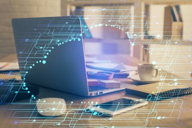 Teknoloji temalı çizim ve bilgisayarla çalışma alanı. Çifte maruziyet. Yenilik kavramı.