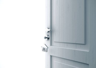 Kilitli anahtarla açık kapı