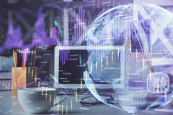 Grafik ve finansal bilgilere çifte maruz kalma ve bilgisayar geçmişi olan çalışma alanı. Uluslararası çevrimiçi ticaret kavramı.