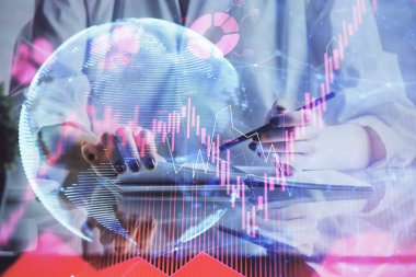 Uluslararası iş kadın elleri arka plan yazma üzerinde hud. Sıkı çalışma kavramı. Çift pozlama