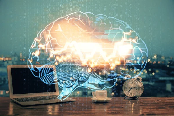 Подвійна експозиція робочого столу з комп'ютером та голограмою ескізів мозку. Концепція мозкового штурму . — стокове фото