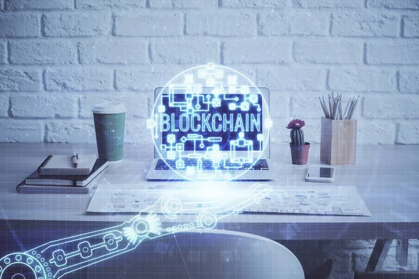 Dupla Exposição Holograma Tema Blockchain Tabela Com Fundo Computador Conceito — Fotografia de Stock