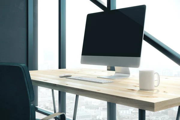 Intérieur Bureau Béton Avec Écran Ordinateur Vide Sur Bureau Bois — Photo