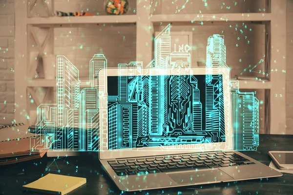 Fondo Escritorio Computadora Oficina Grandes Edificios Ciudad Holograma Dibujo Doble — Foto de Stock