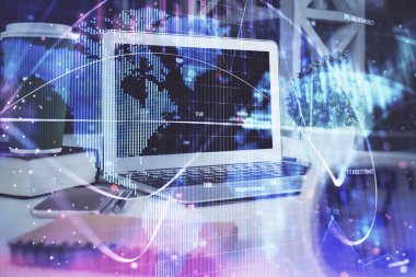 İş teması simgelerinin çoklu pozlandırılması ve bilgisayar geçmişi olan çalışma alanı. Başarı kavramı.