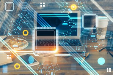 Bilgisayar ve teknoloji temalı çizimlere çifte maruz kalma. Yenilik kavramı.