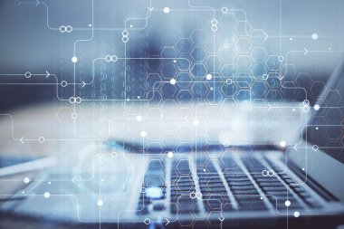 Teknoloji temalı çizim ve bilgisayarlı masa. Çifte maruziyet. Bilgi kavramı.