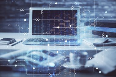 Teknoloji temalı çizim ve bilgisayarlı masa. Çoklu maruz kalma. Bilgi kavramı.