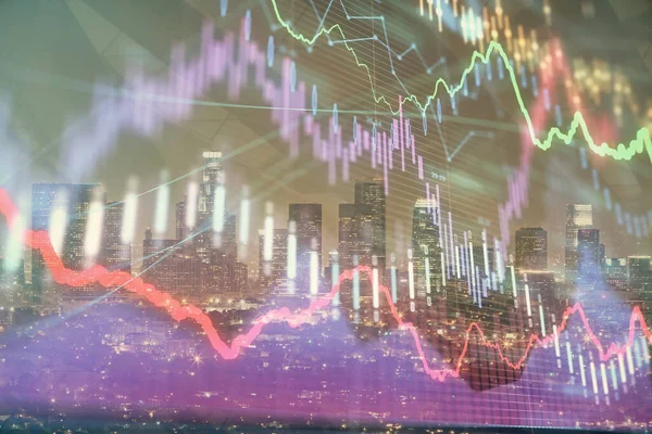 Diagrama de la divisa en paisaje urbano con edificios altos fondo multi exposición. Concepto de investigación financiera . —  Fotos de Stock