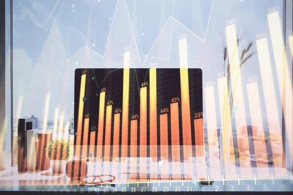 Forex Chart hologram on table with computer background. 두 번 노출. 금융 시장의 개념. — 스톡 사진