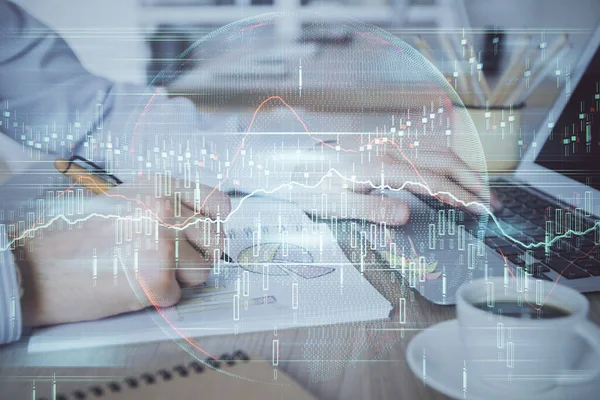 Multi exposure van de beurs grafiek met de man werken op de laptop op de achtergrond. Concept financiële analyse. — Stockfoto