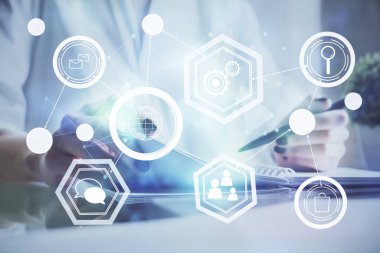 Kadınların el yazısı üzerine sosyal ağ temalı hologram. Uluslararası insanlar birbirine bağlanır. Çift pozlama