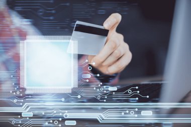 Elinde kredi kartı ve veri teması çizimi olan bir adamın ellerine iki kez maruz kalmış. E-ticaret ve teknoloji kavramı.