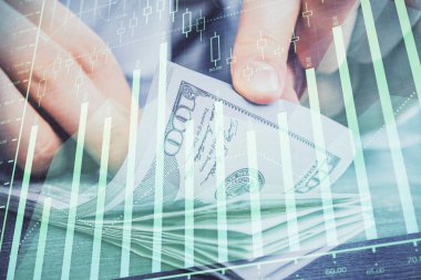Forx grafiği, hologram, Amerikan dolarları ve insan eli çizimleri. Teknik Analiz kavramı.