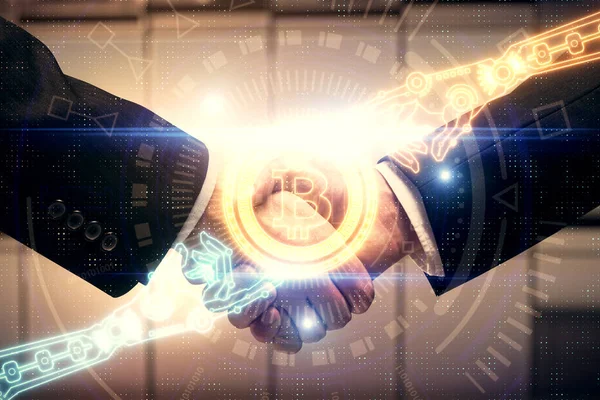 Doppelbelichtung des Blockchain-Hologramms und Handschlag zweier Männer. Krypto-Geschäftskonzept. — Stockfoto