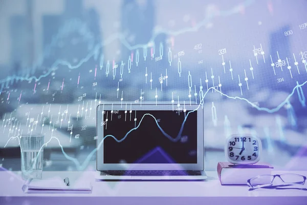 Forex Diagram hologram på bordet med datorbakgrund. Dubbel exponering. Begreppet finansiella marknader. — Stockfoto