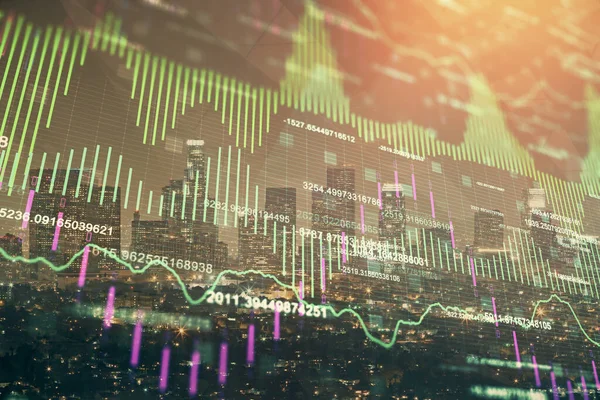 Devisendiagramm auf Stadtbild mit hohen Gebäuden Hintergrund Multi-Exposure. Finanzielles Forschungskonzept. — Stockfoto