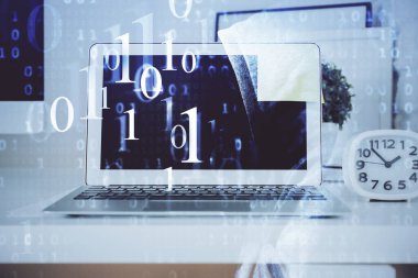 Teknoloji temalı çizim ve bilgisayarla çalışma alanı. Çifte maruziyet. Yenilik kavramı.