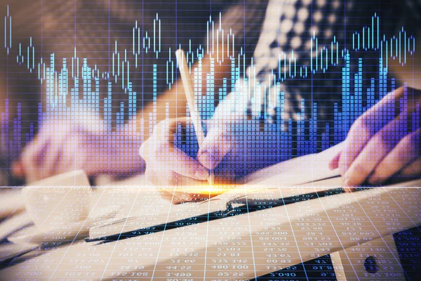 Multi-Exposition von zwei Männern, die Investitionen mit dem Börsenforex-Chart planen. — Stockfoto