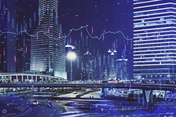 Finanzdiagramm über das Stadtbild mit hohen Gebäuden Hintergrund Multi-Exposition. Analysekonzept. — Stockfoto
