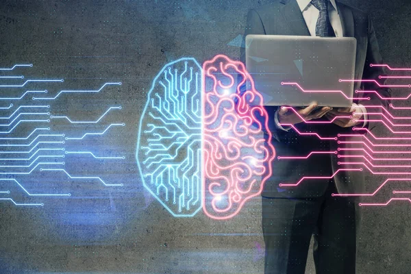 Beyin temalı hologramı olan bilgisayar geçmişi olan bir iş adamı. Beyin fırtınası kavramı. Çoklu pozlama. — Stok fotoğraf