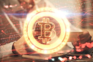 Erkeklerin el ele tutuşmalarının ve telefon ve kripto para birimi engelleme teması çiziminin iki kez görüntülenmesi.