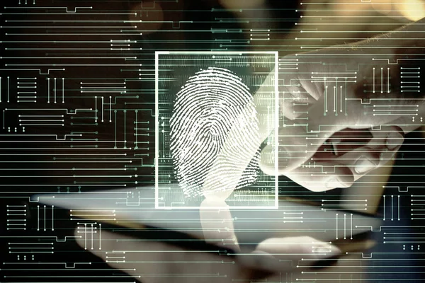 Dupla exposição das mãos dos homens segurando e usando um dispositivo digital e desenho de holograma de impressão digital. Conceito de segurança . — Fotografia de Stock