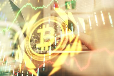 Bilgisayarda ve kripto piyasa temalı hologram çizimlerinde kadın elinin çifte pozu. Engelleme zinciri kavramı.