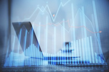 Grafik ve finansal bilgilere ve bilgisayar geçmişi olan çalışma alanına çoklu maruz kalma. Uluslararası çevrimiçi ticaret kavramı.