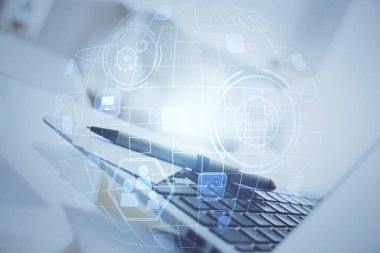 Sosyal ağ hologramıyla birlikte bilgisayar masaüstünde. Çoklu maruz kalma. Uluslararası insan ilişkileri kavramı.