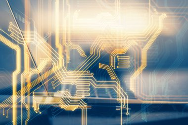 Bilgisayar, teknoloji temalı hologramla birlikte ofiste. Çoklu maruz kalma. Teknoloji kavramı.