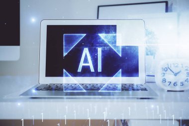 Teknoloji temalı çizim ve bilgisayarla çalışma alanı. Çifte maruziyet. Yenilik kavramı.