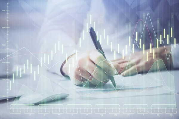 Pénzügyi kereskedési chart multi kitettség férfi asztali háttér. — Stock Fotó