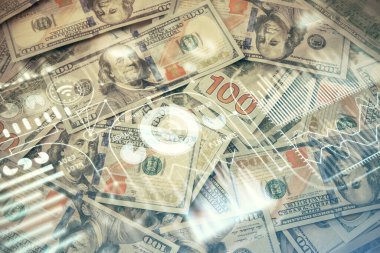 Teknoloji temalı iki film, Amerikan dolarları üzerinden çekiliyor. Teknoloji kavramı.