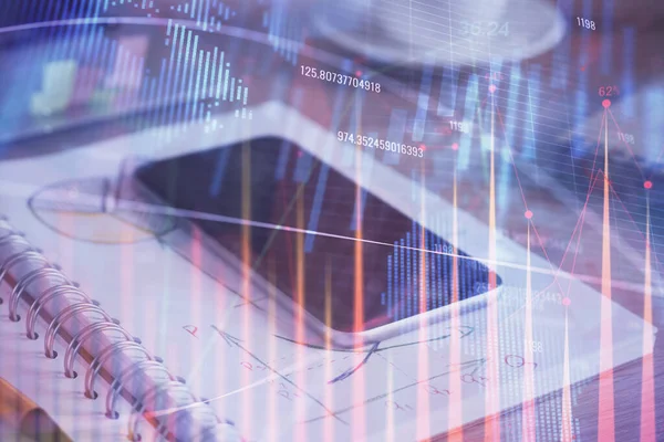 Doble exposición del dibujo gráfico de divisas y el fondo del teléfono celular. Concepto de análisis de datos financieros —  Fotos de Stock