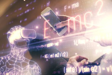 Erkeklerin el ele tutuşup telefon ve formül çizerken çift pozlama. Eğitim kavramı.