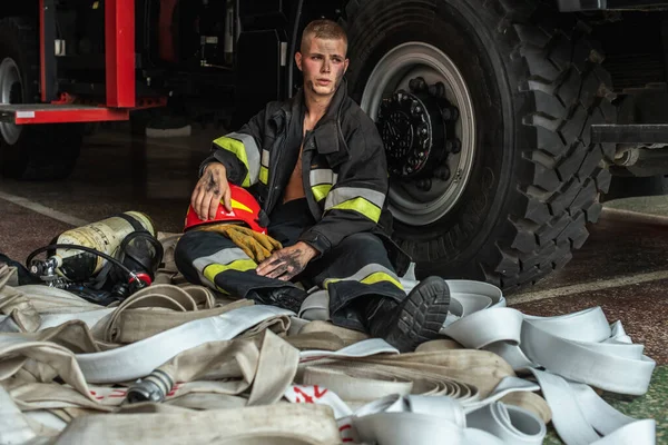 September 2019 Ukraine Lviv City Young Pretty Sexy Firefighter Sits — Stock Photo, Image