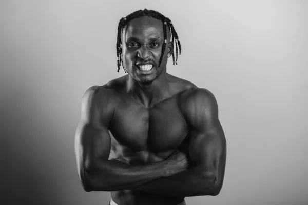 Joven Hombre Afroamericano Negro Torso Bombeado Bíceps Figura Deportiva Con —  Fotos de Stock