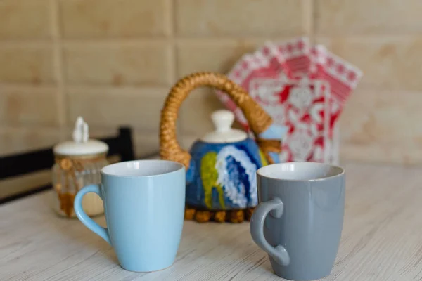 Two Mugs Tea Beater Lemon Sugar — Stock Photo, Image