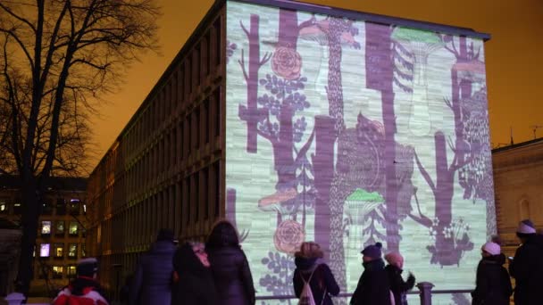 Instalación de luz animada en la calle. Festival de la Luz Lux Helsinki . — Vídeos de Stock