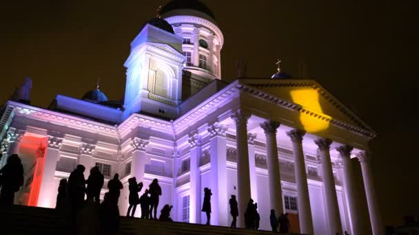 Installation lumineuse sur la façade de la cathédrale d'Helsinki. Festival de Lumière Lux Helsinki . — Video
