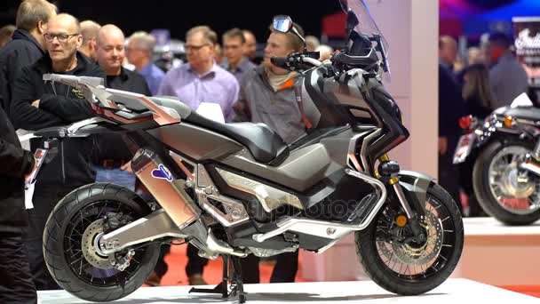 The latest powerful Honda XADV. A big fair of bikes. — Stock Video