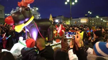 Helsinki, Finlandiya için Noel Baba'nın geçit töreni.